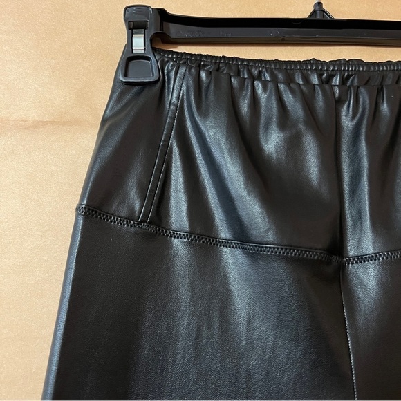 Aritzia | Wilfred Free Daria Pant High Waisted Vegan Leather Leggings Size M - Picture 4 of 9